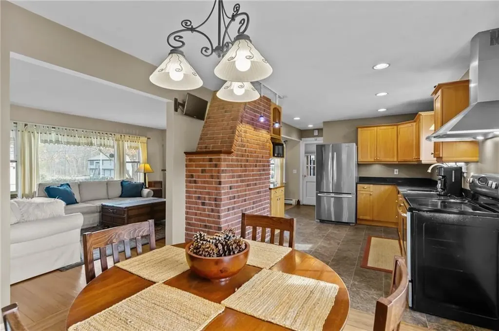22 Elmwood Drive Bristol RI 02809