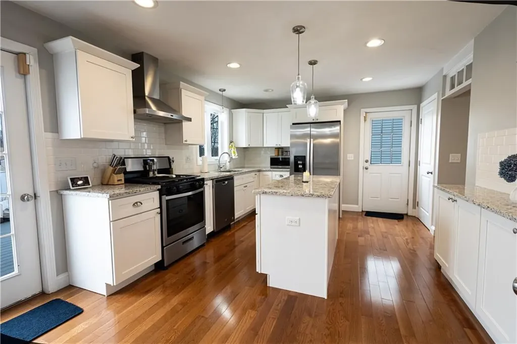 88 Phillip Avenue Cumberland RI 02864