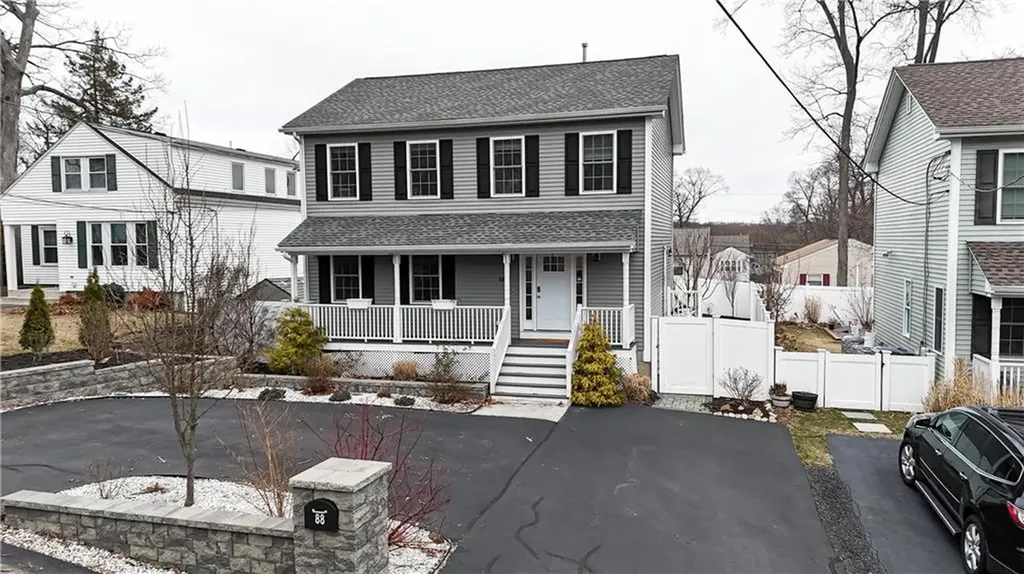 88 Phillip Avenue Cumberland RI 02864