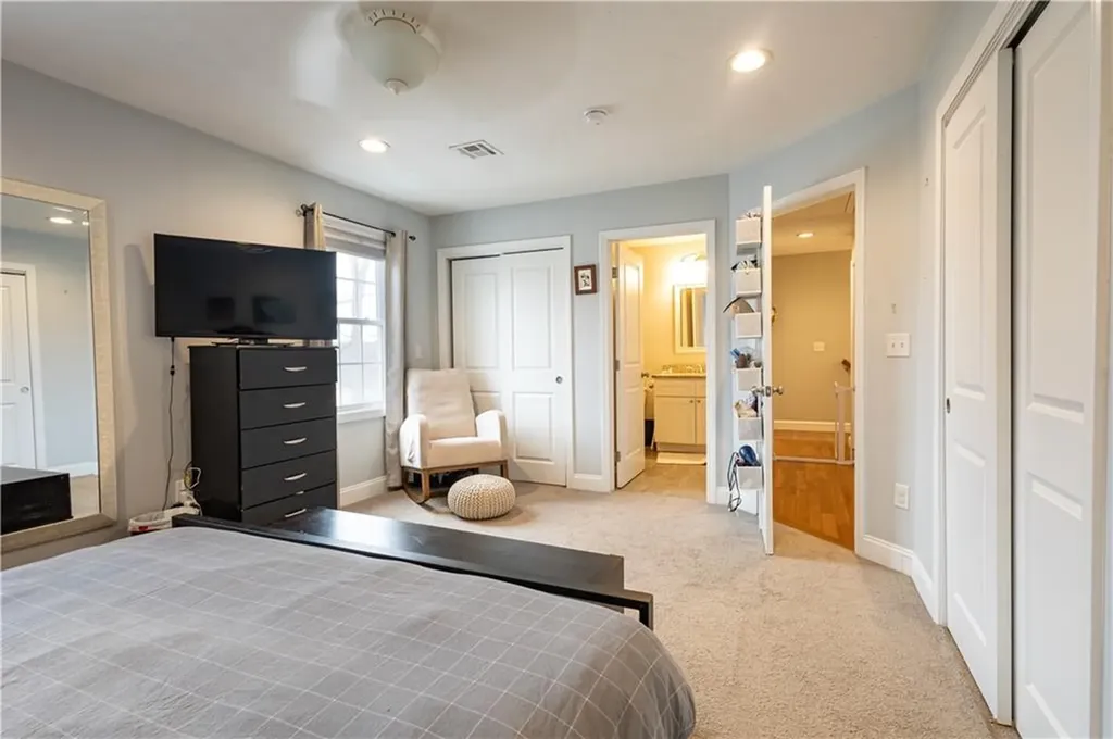 88 Phillip Avenue Cumberland RI 02864
