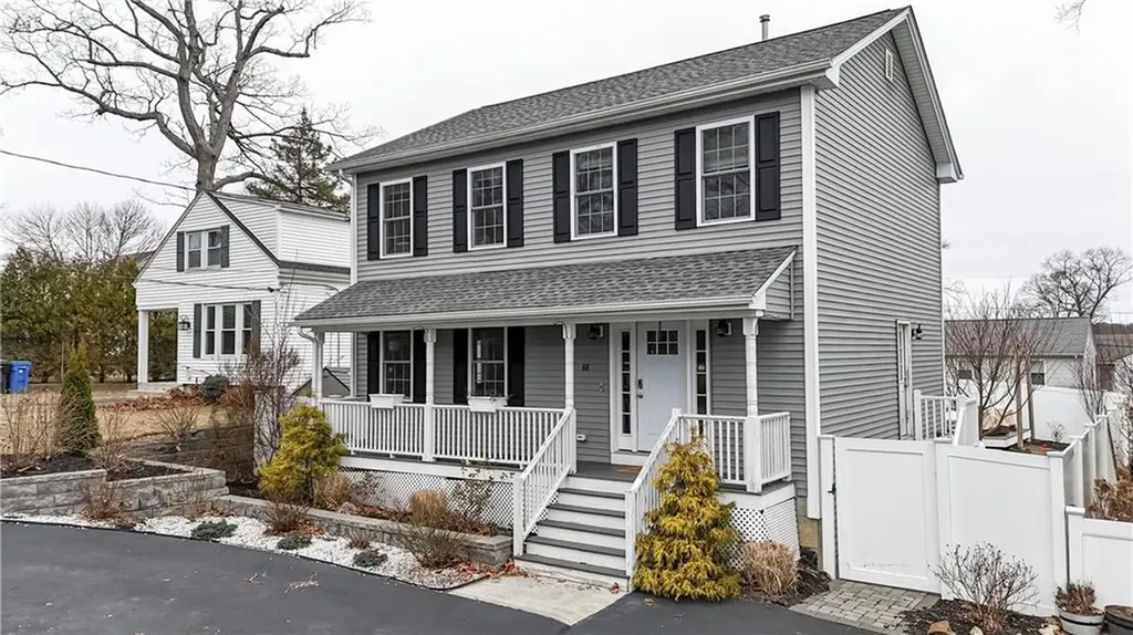 88 Phillip Avenue Cumberland RI 02864