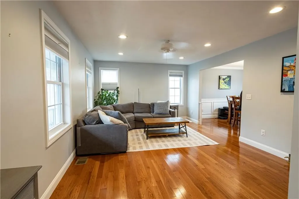 88 Phillip Avenue Cumberland RI 02864