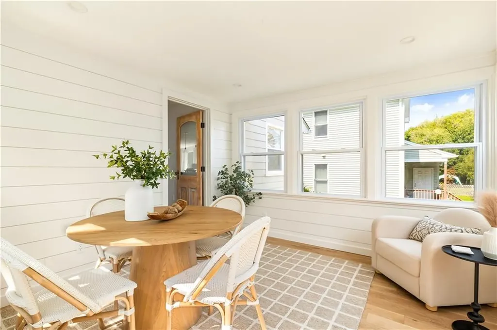 16 Coffey Avenue Narragansett RI 02882