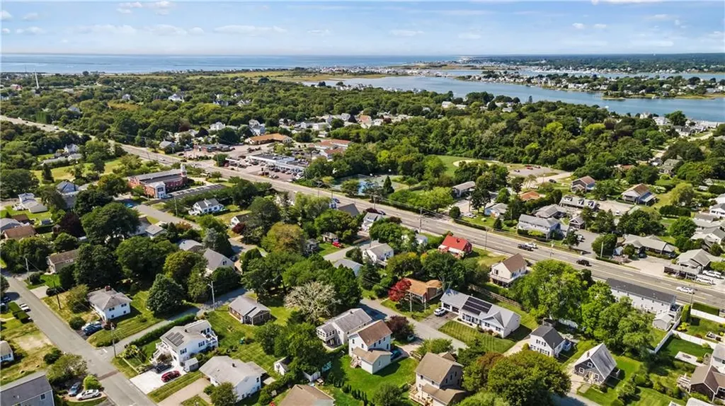 16 Coffey Avenue Narragansett RI 02882