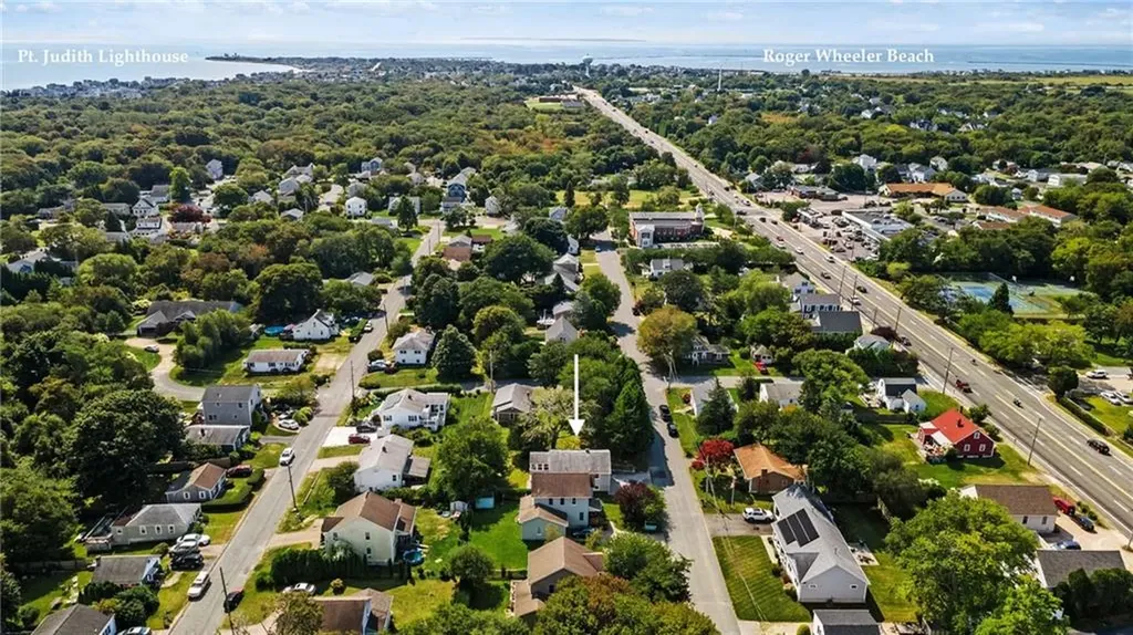 16 Coffey Avenue Narragansett RI 02882
