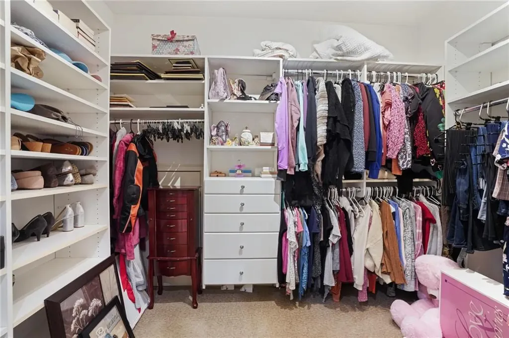 20 Fair Oaks Drive Lincoln RI 02865
