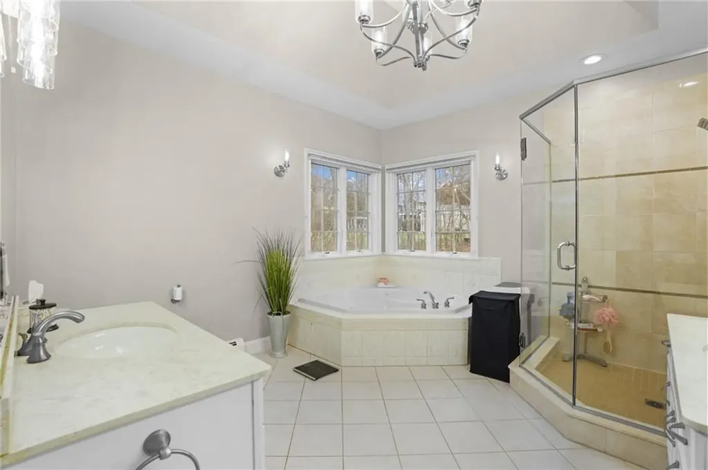 20 Fair Oaks Drive Lincoln RI 02865