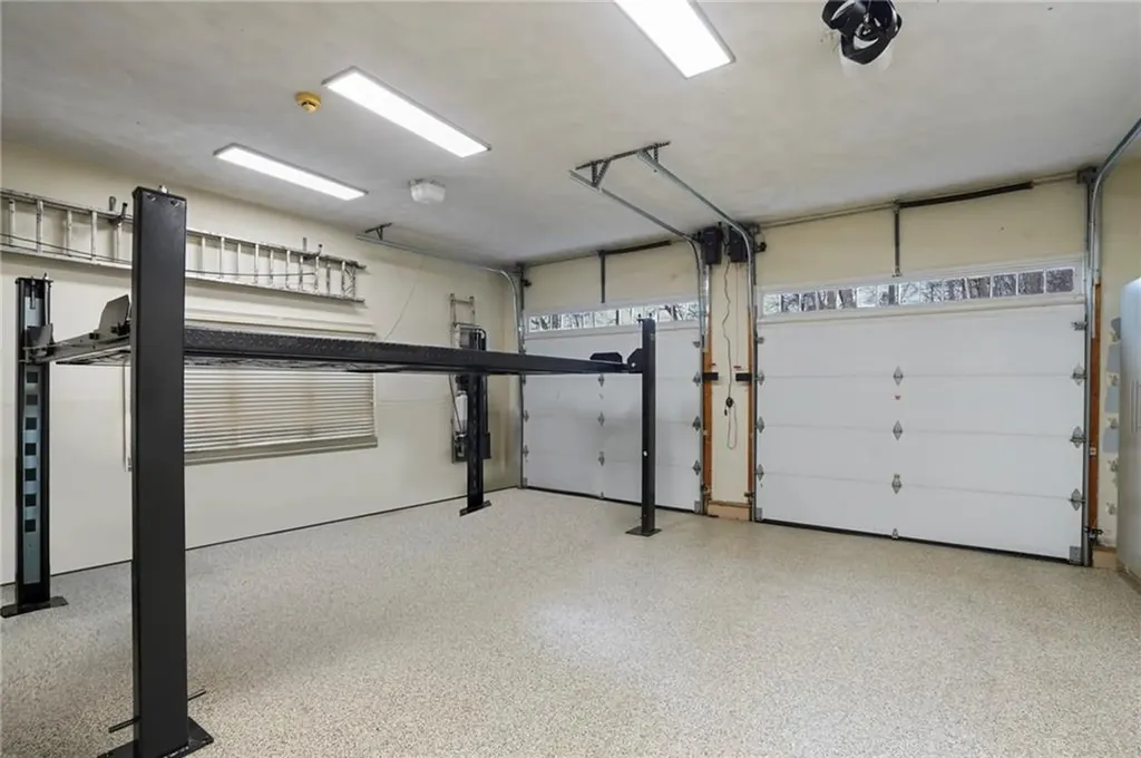 20 Fair Oaks Drive Lincoln RI 02865