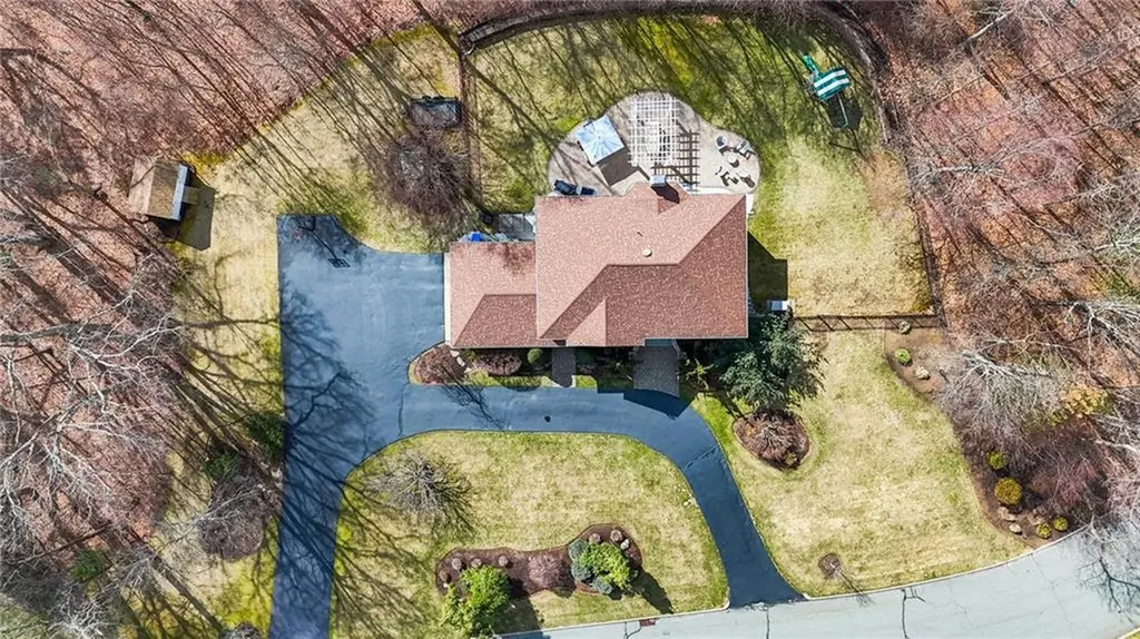 20 Fair Oaks Drive Lincoln RI 02865