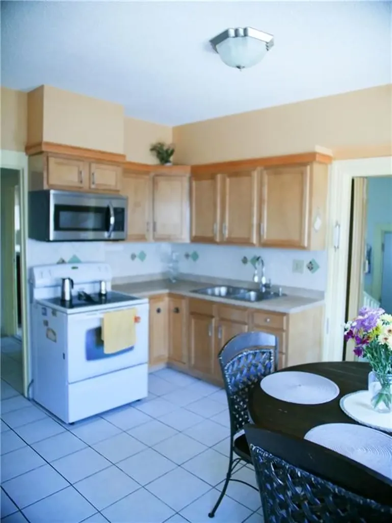 131 Mitchell Street Providence RI 02907