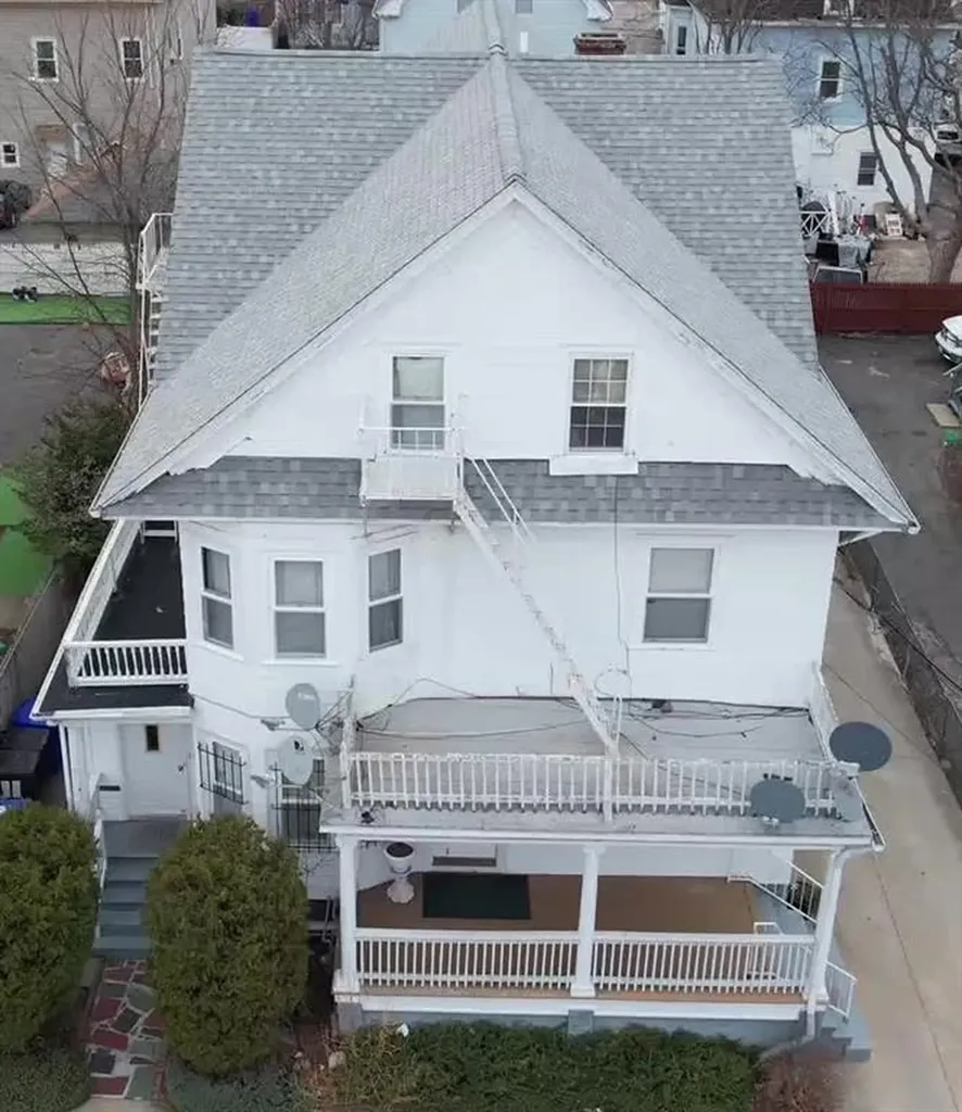 131 Mitchell Street Providence RI 02907