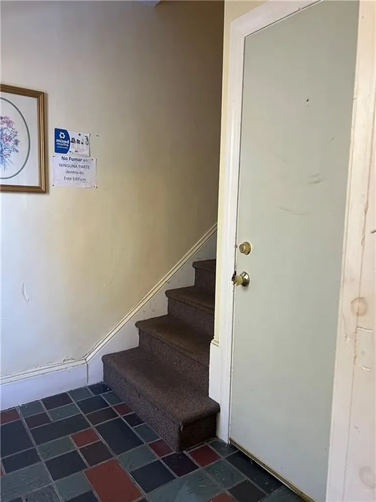 131 Mitchell Street Providence RI 02907