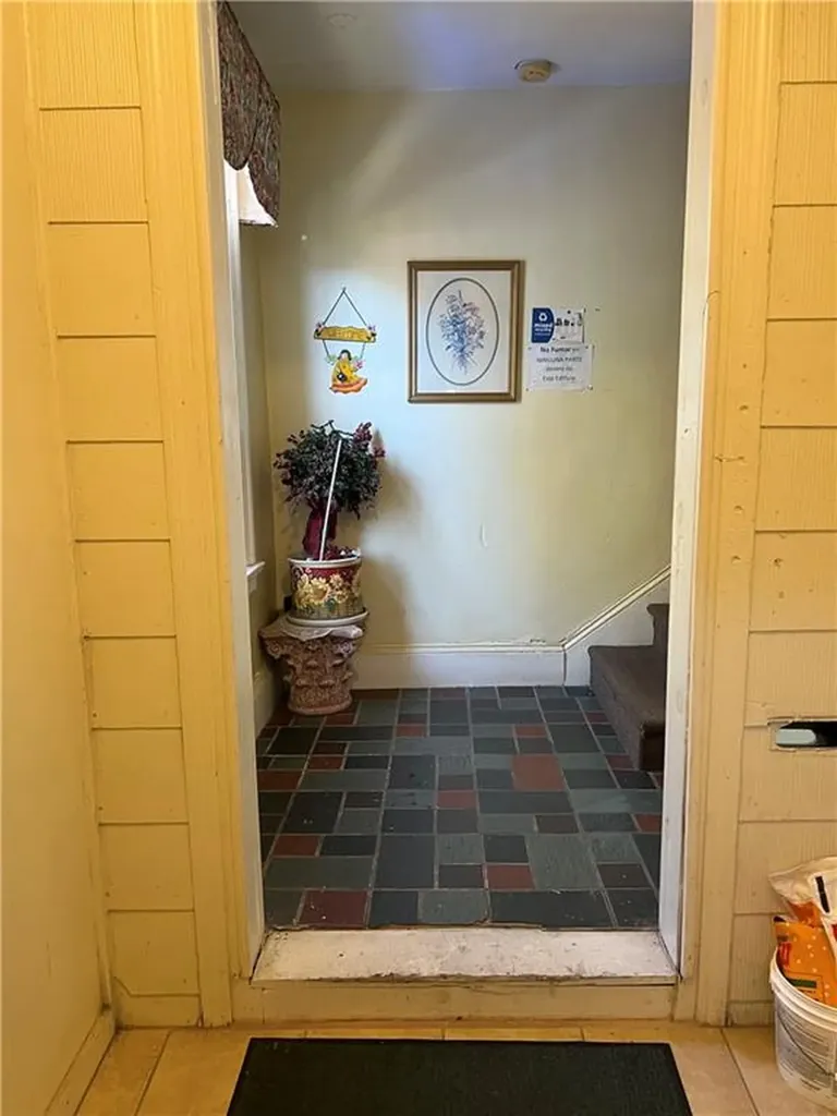 131 Mitchell Street Providence RI 02907