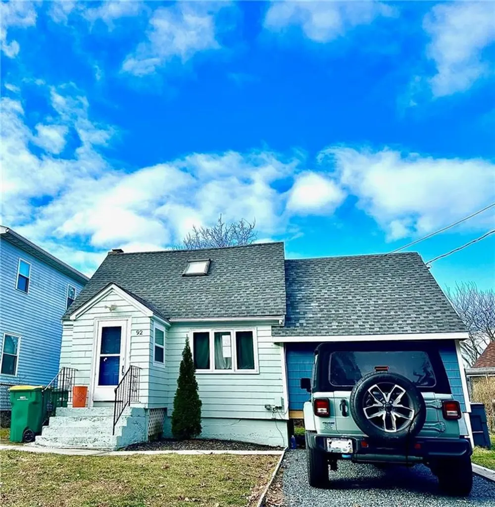 92 Cove Street Portsmouth RI 02871