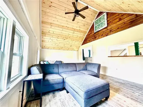 92 Cove Street Portsmouth RI 02871