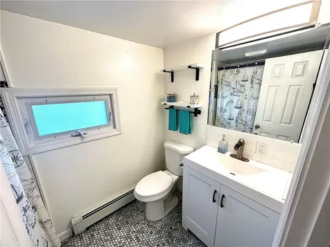 92 Cove Street Portsmouth RI 02871