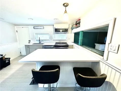 92 Cove Street Portsmouth RI 02871