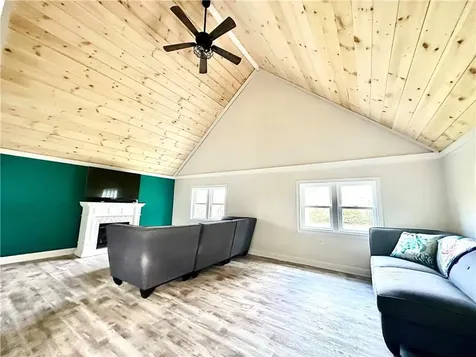 92 Cove Street Portsmouth RI 02871