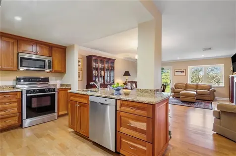 116 Rolling Hill Road Portsmouth RI 02871