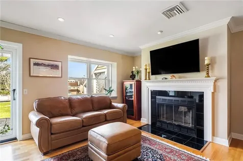 116 Rolling Hill Road Portsmouth RI 02871