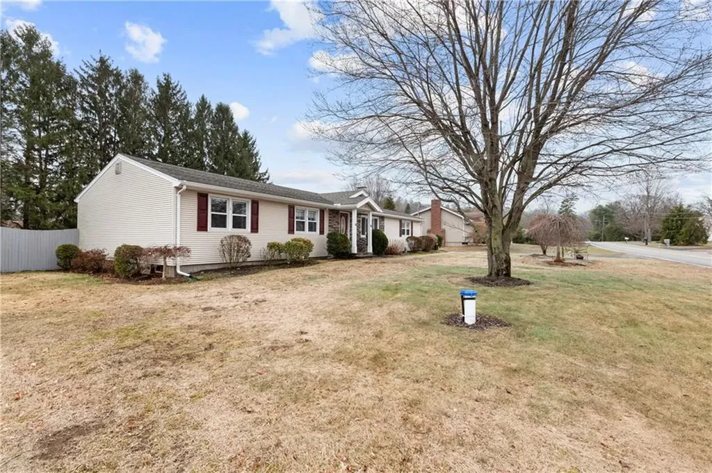 64 Winsor Avenue Johnston RI 02919