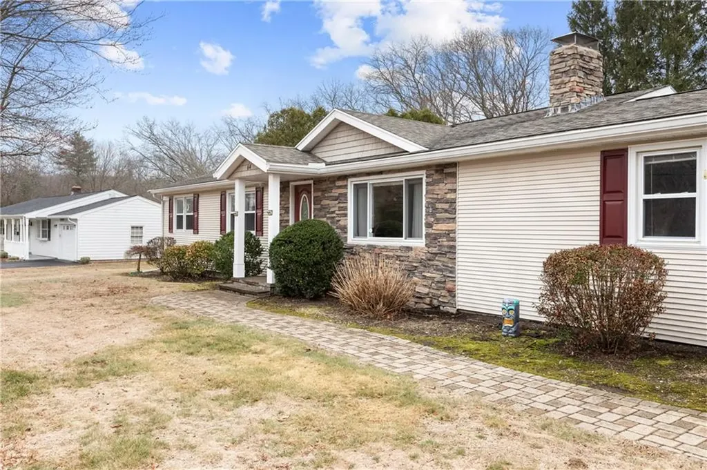 64 Winsor Avenue Johnston RI 02919