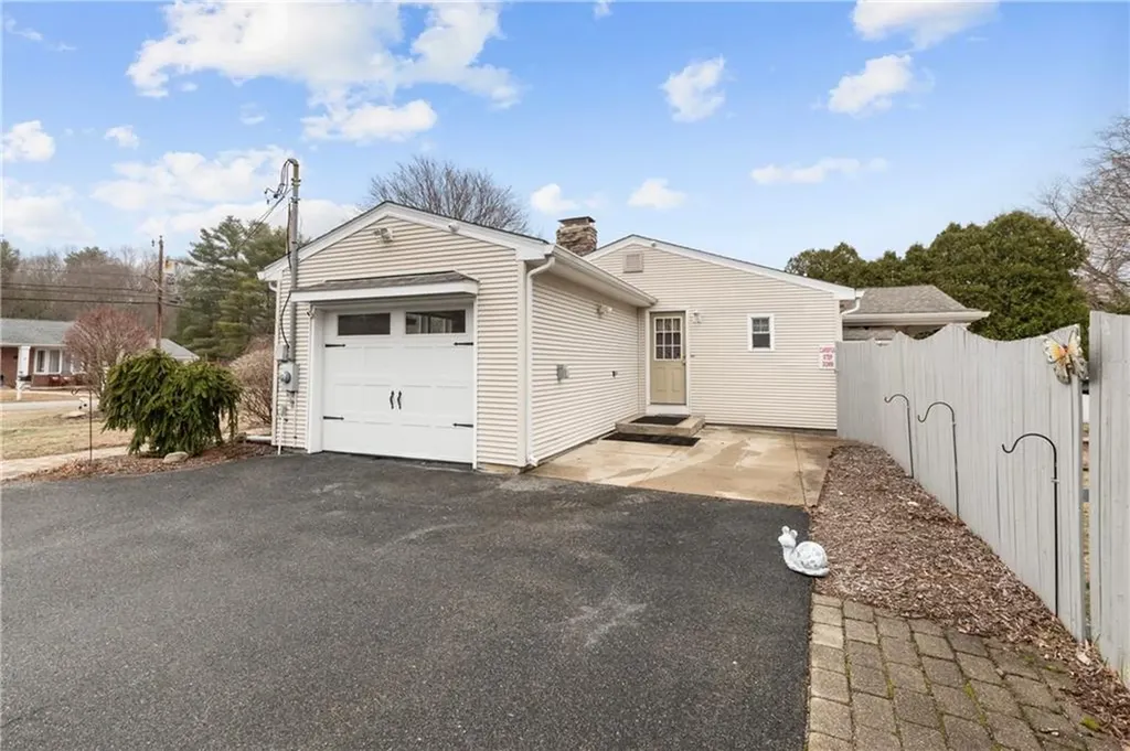 64 Winsor Avenue Johnston RI 02919