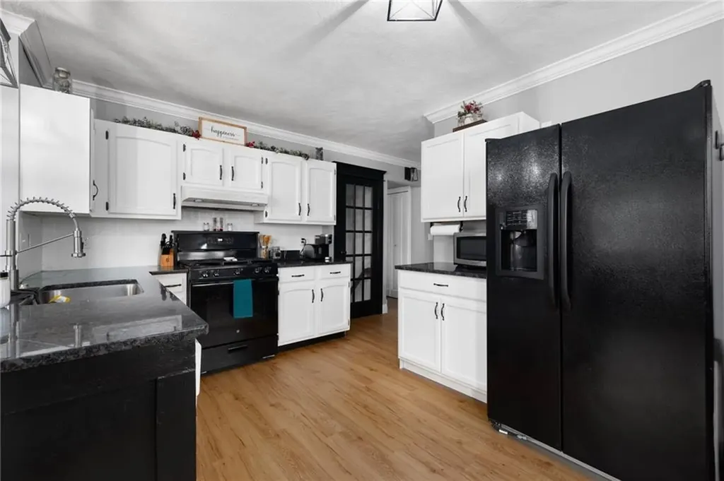 11 Hardwick Street Cumberland RI 02864