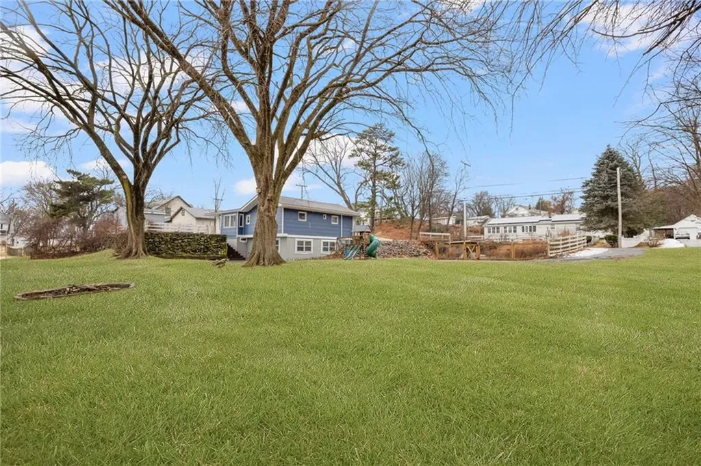 11 Hardwick Street Cumberland RI 02864