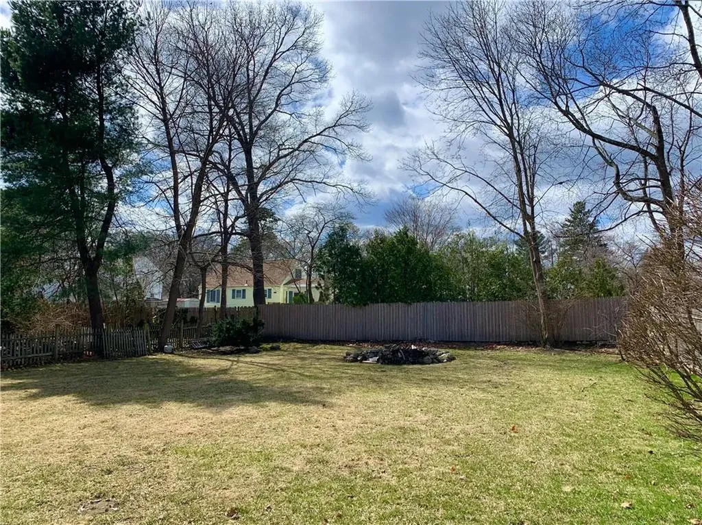 103 Brunswick Drive Warwick RI 02886