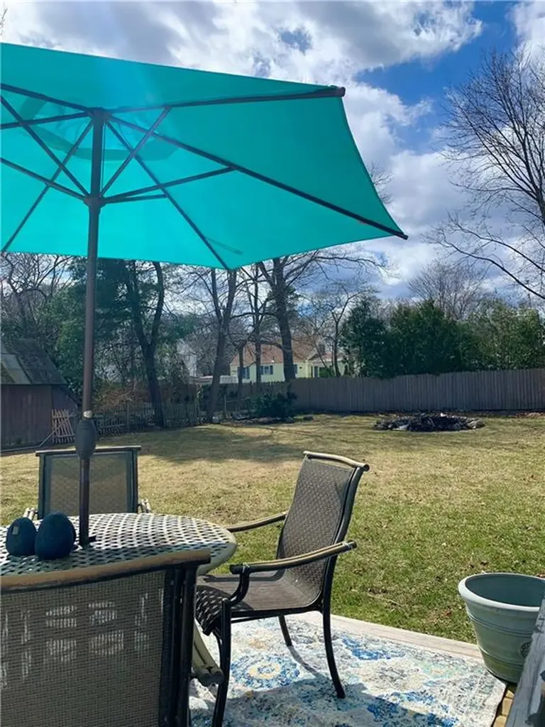 103 Brunswick Drive Warwick RI 02886