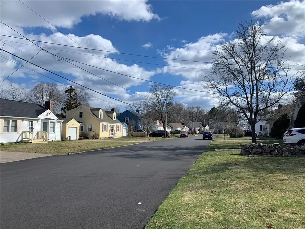 103 Brunswick Drive Warwick RI 02886