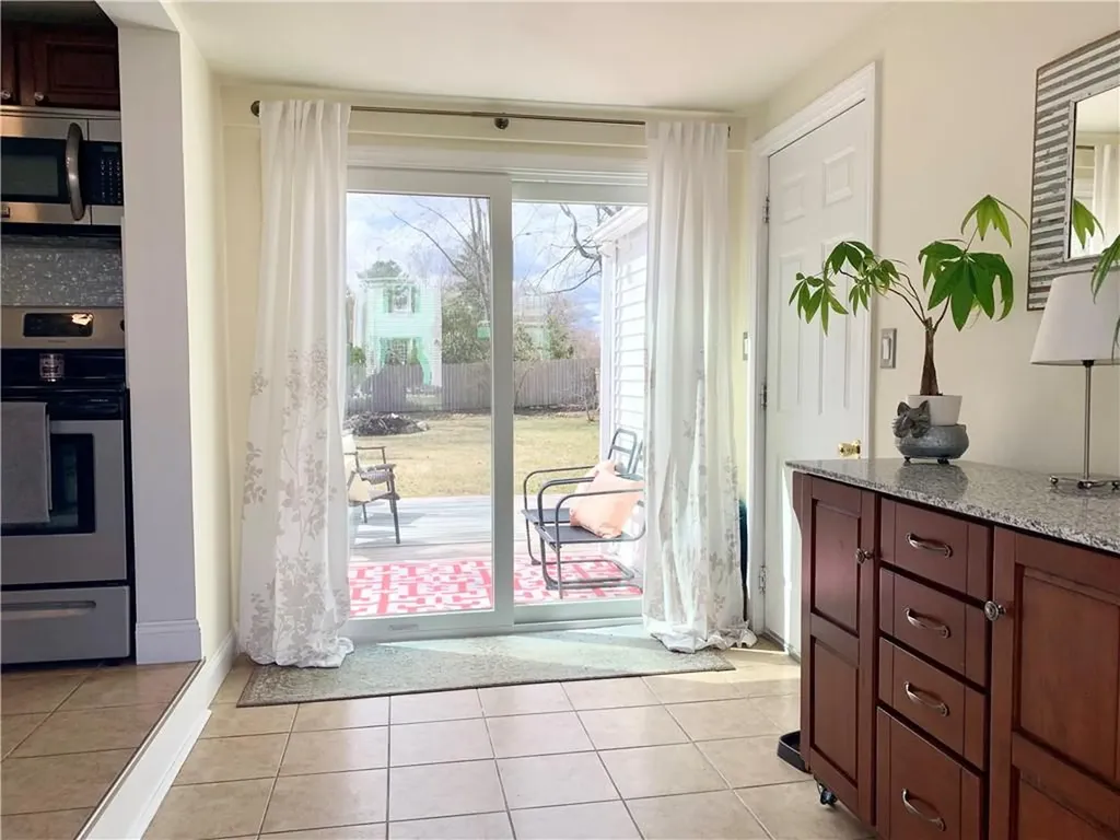 103 Brunswick Drive Warwick RI 02886