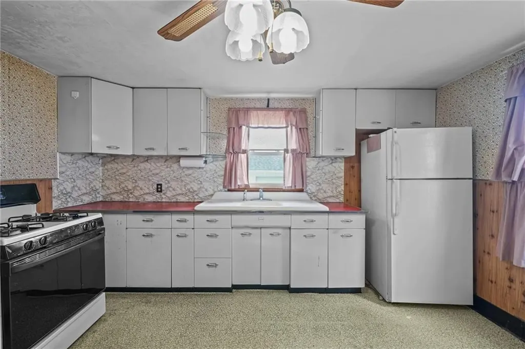 4 Rose Street North Providence RI 02904