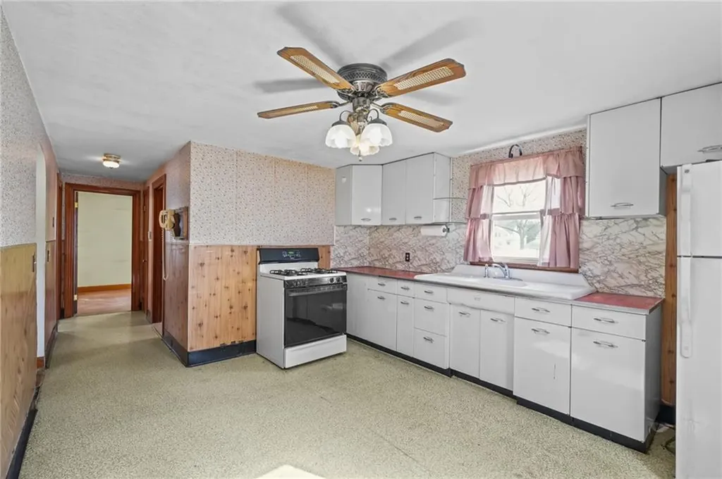 4 Rose Street North Providence RI 02904