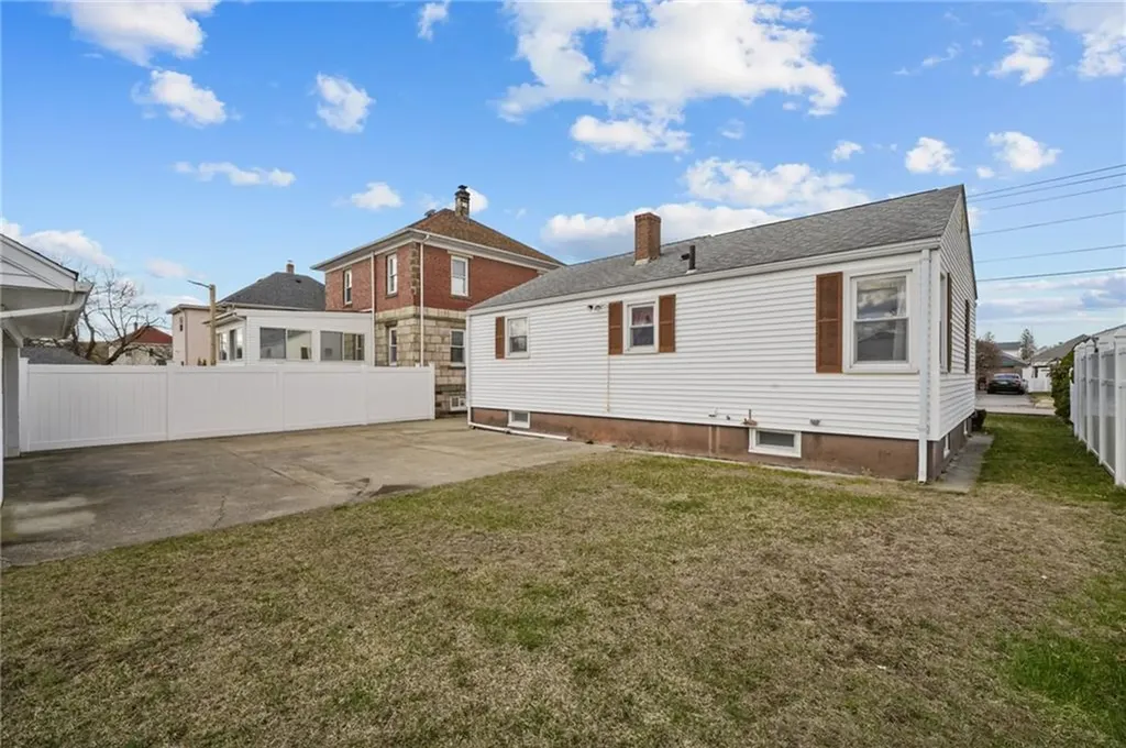 4 Rose Street North Providence RI 02904