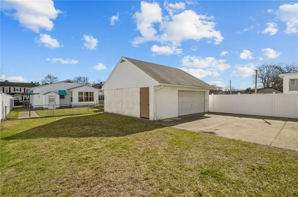 4 Rose Street North Providence RI 02904