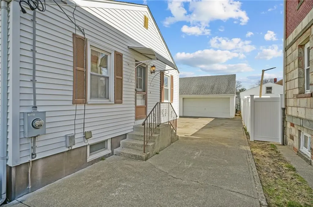 4 Rose Street North Providence RI 02904