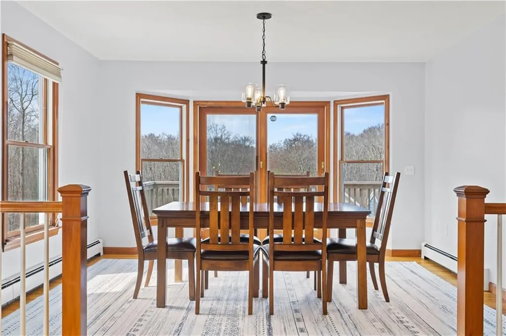153 North Road Hopkinton RI 02833