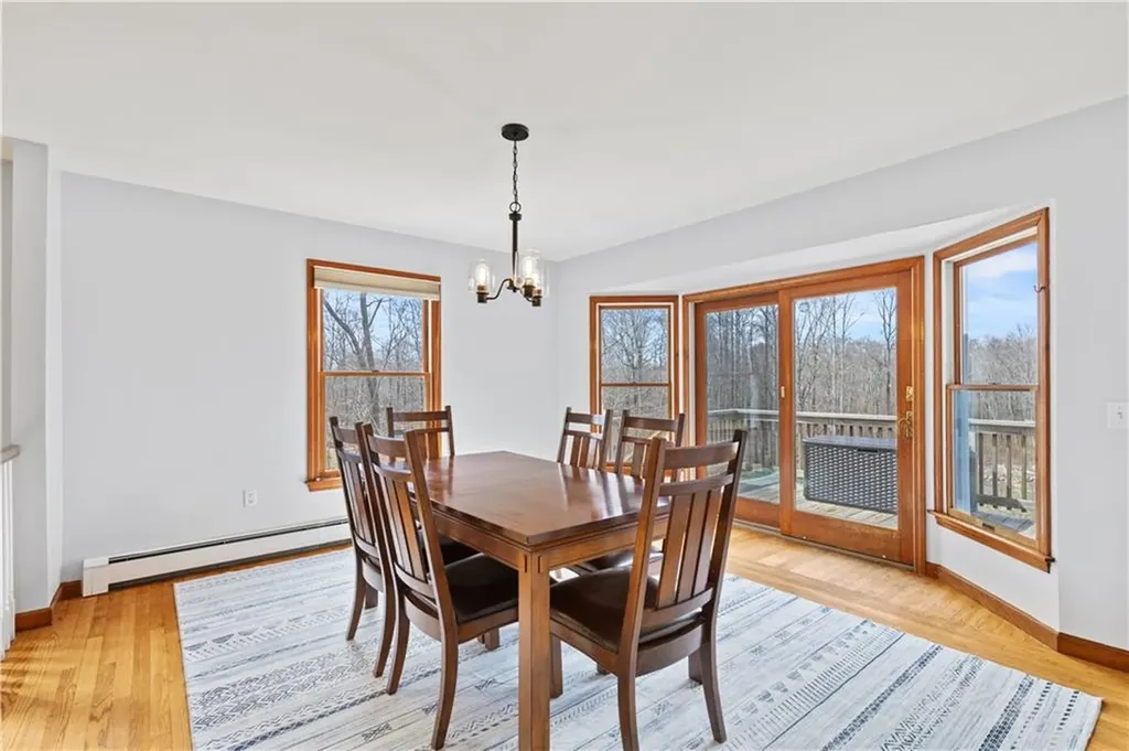 153 North Road Hopkinton RI 02833