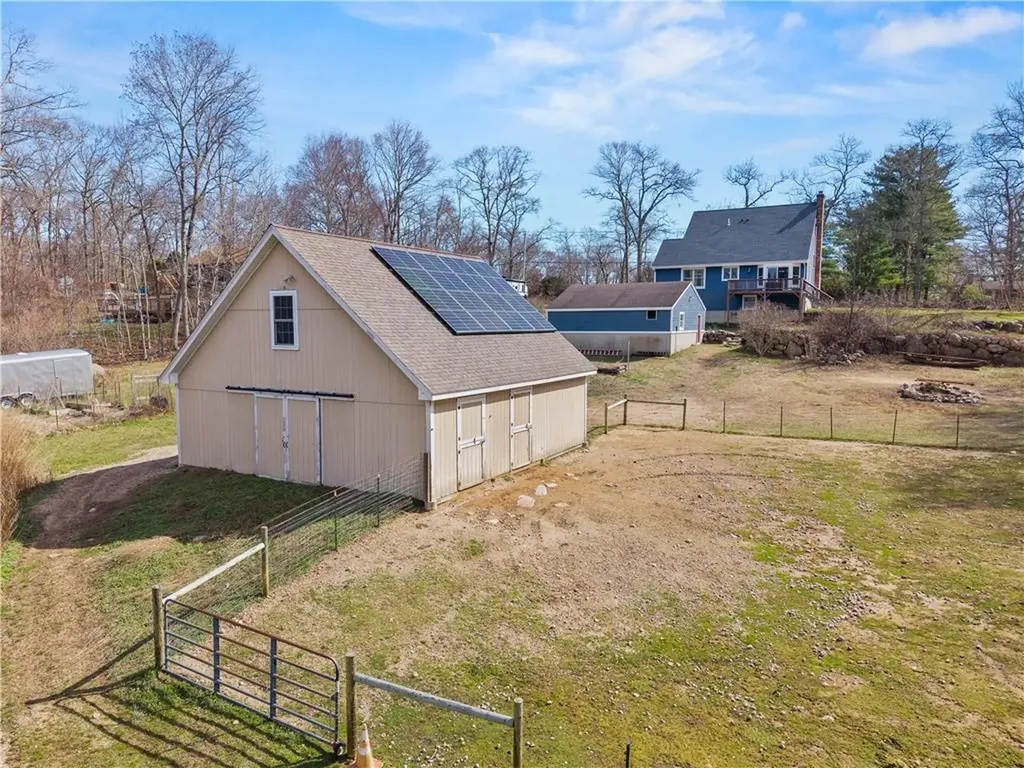 153 North Road Hopkinton RI 02833
