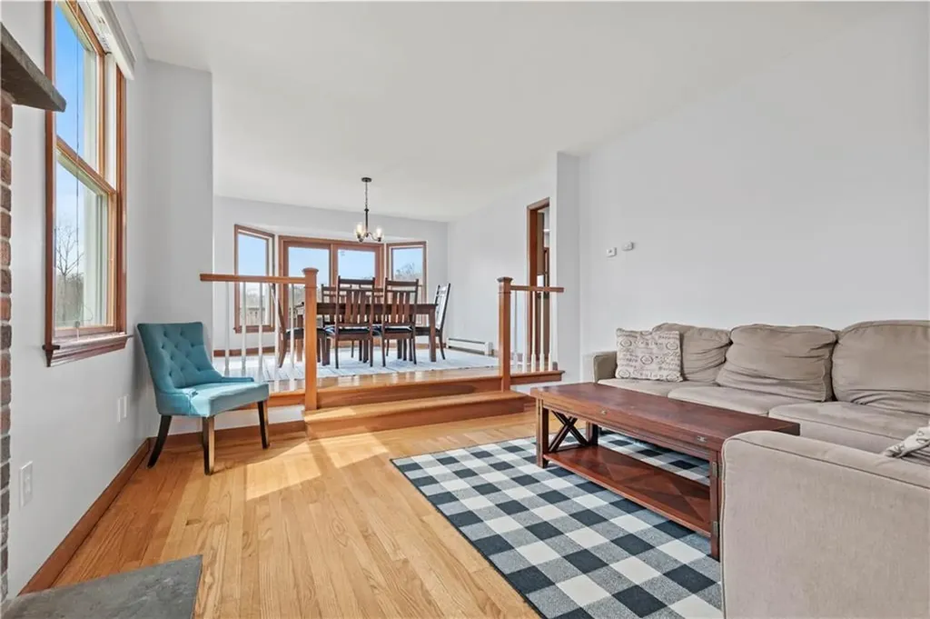 153 North Road Hopkinton RI 02833