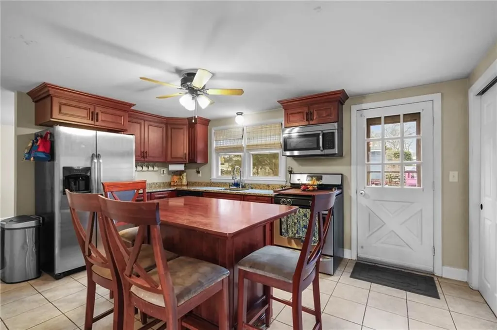 5 Sutter Avenue Warwick RI 02886