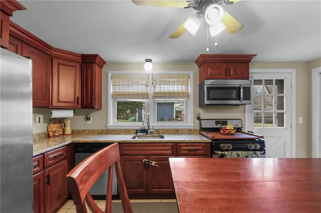 5 Sutter Avenue Warwick RI 02886