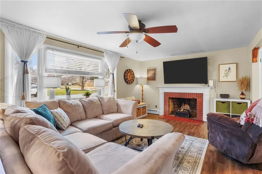5 Sutter Avenue Warwick RI 02886