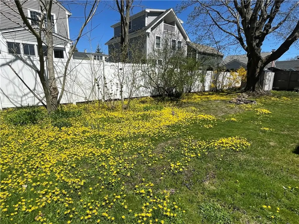 1 Hazard Street Newport RI 02840