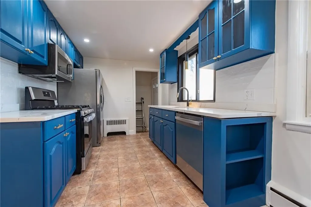 236 Mayfield Avenue Cranston RI 02920