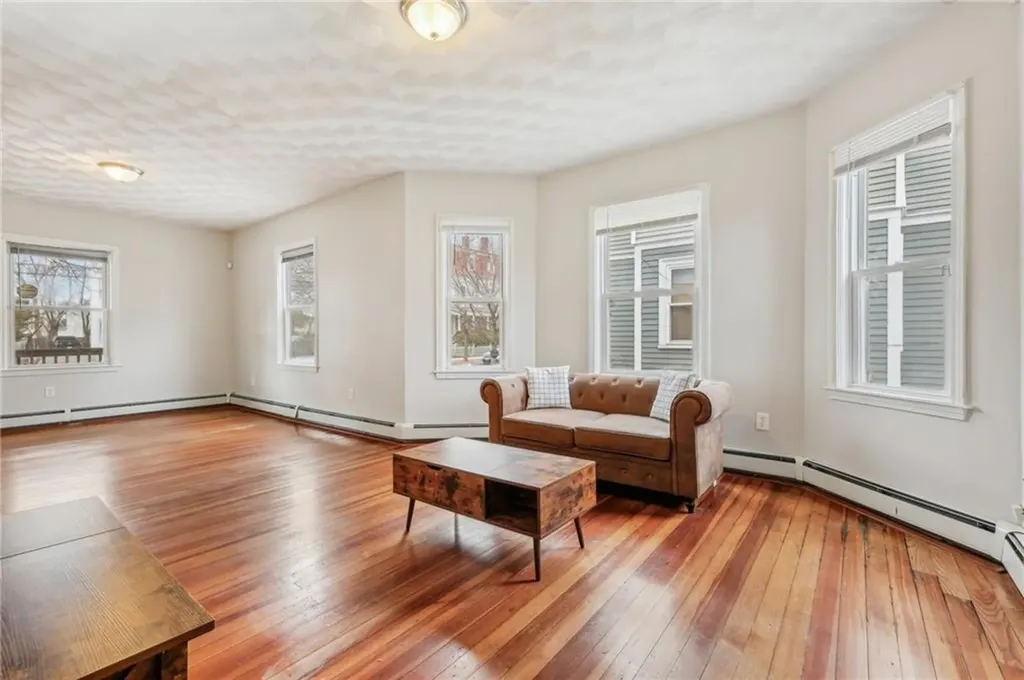 186 Linwood Avenue Providence RI 02907