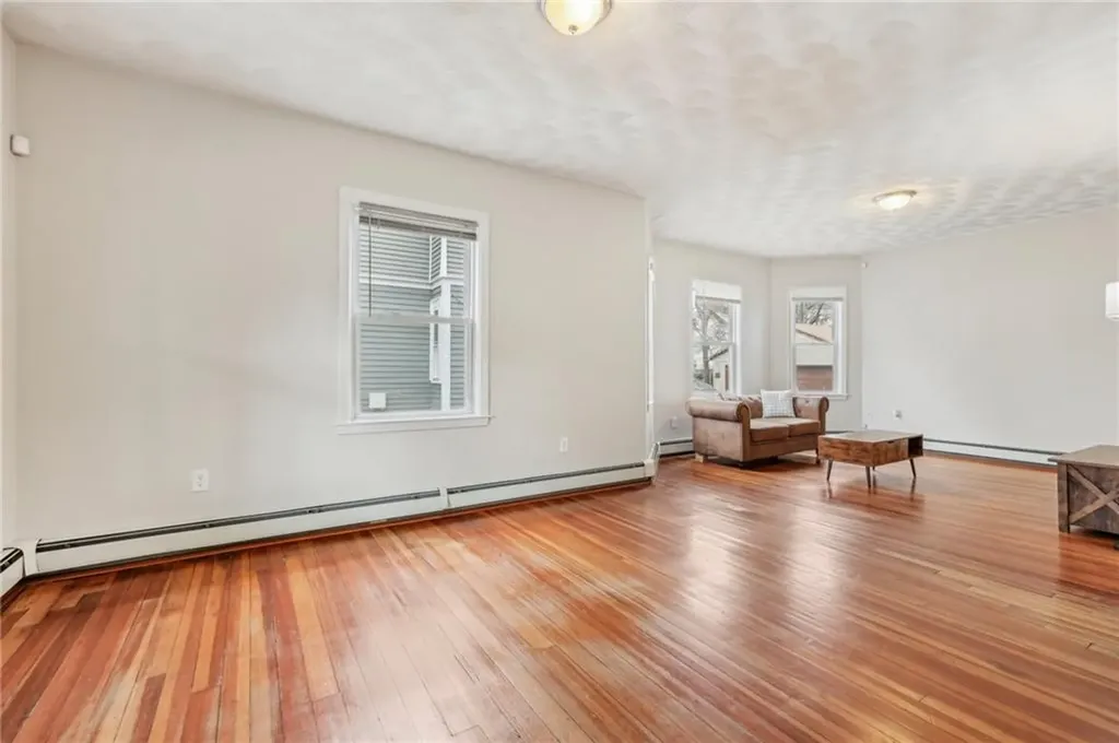 186 Linwood Avenue Providence RI 02907