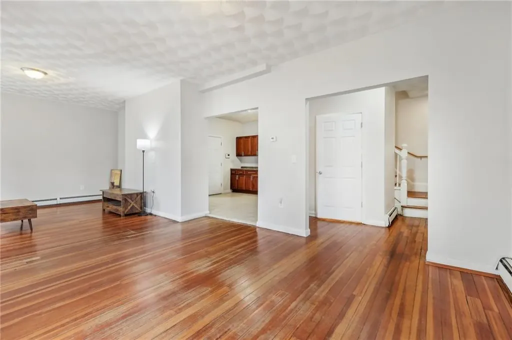 186 Linwood Avenue Providence RI 02907